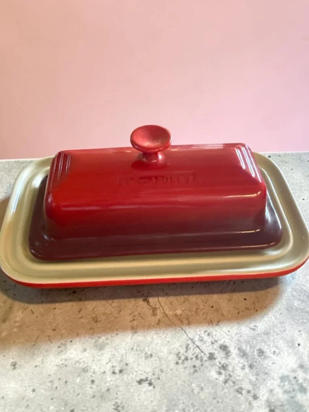 LE CREUSET BUTTER DISH 2 PIECE RED CHERRY RED STONEWARE
